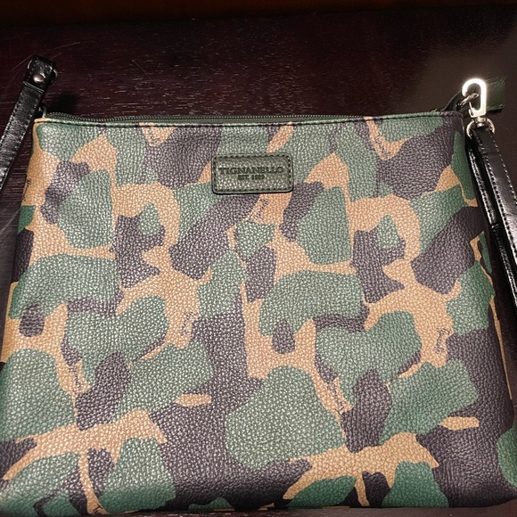 Tignanello Camo leather crossbody bag. - Picture 7 of 9